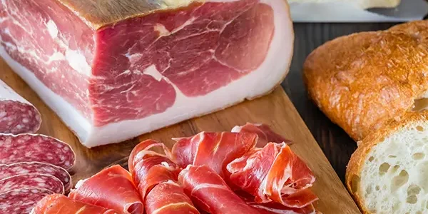 Tour in pullman nella Food Valley ed Emilia: 2 giorni tra borghi medievali e sapori unici da Bergamo